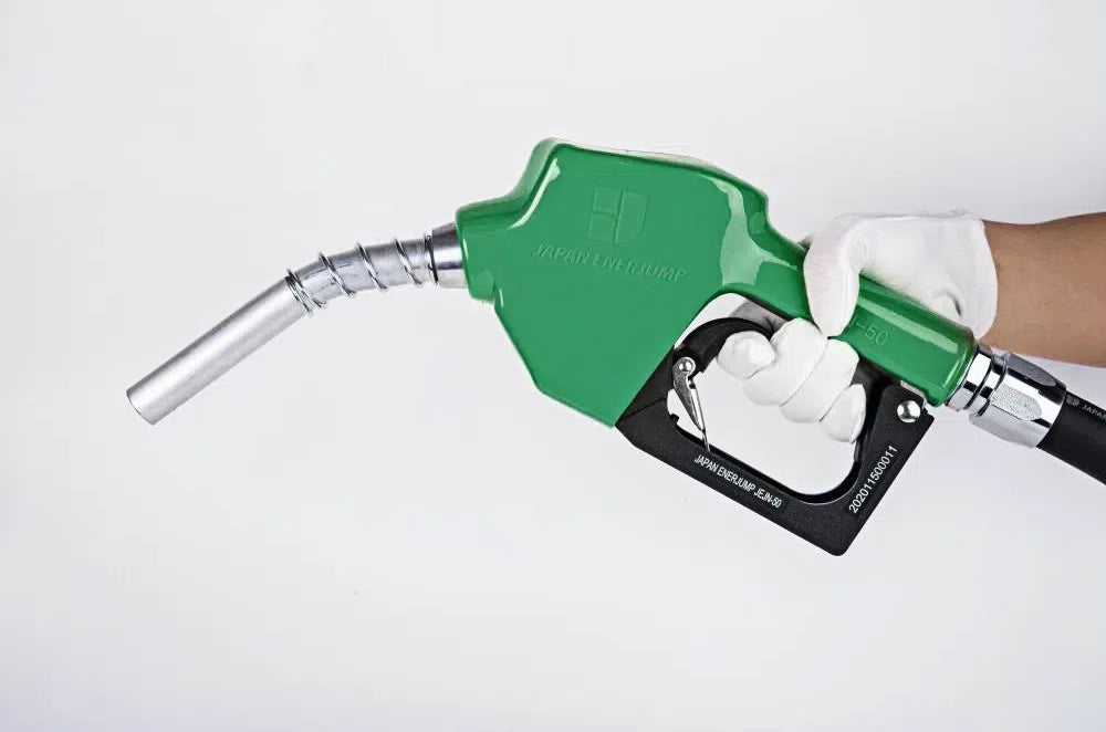 Fueling nozzle JEJN-50RD with automatic shutoff when full + 5m oil-resistant hose with anti-static straight swivel Can be used with gasoline, diesel, kerosene, and heavy oil A SET-50RD-JFH5M