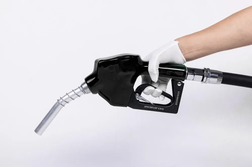 Fueling nozzle JEJN-50RD with automatic shutoff when full + 5m oil-resistant hose with anti-static straight swivel Can be used with gasoline, diesel, kerosene, and heavy oil A SET-50RD-JFH5M